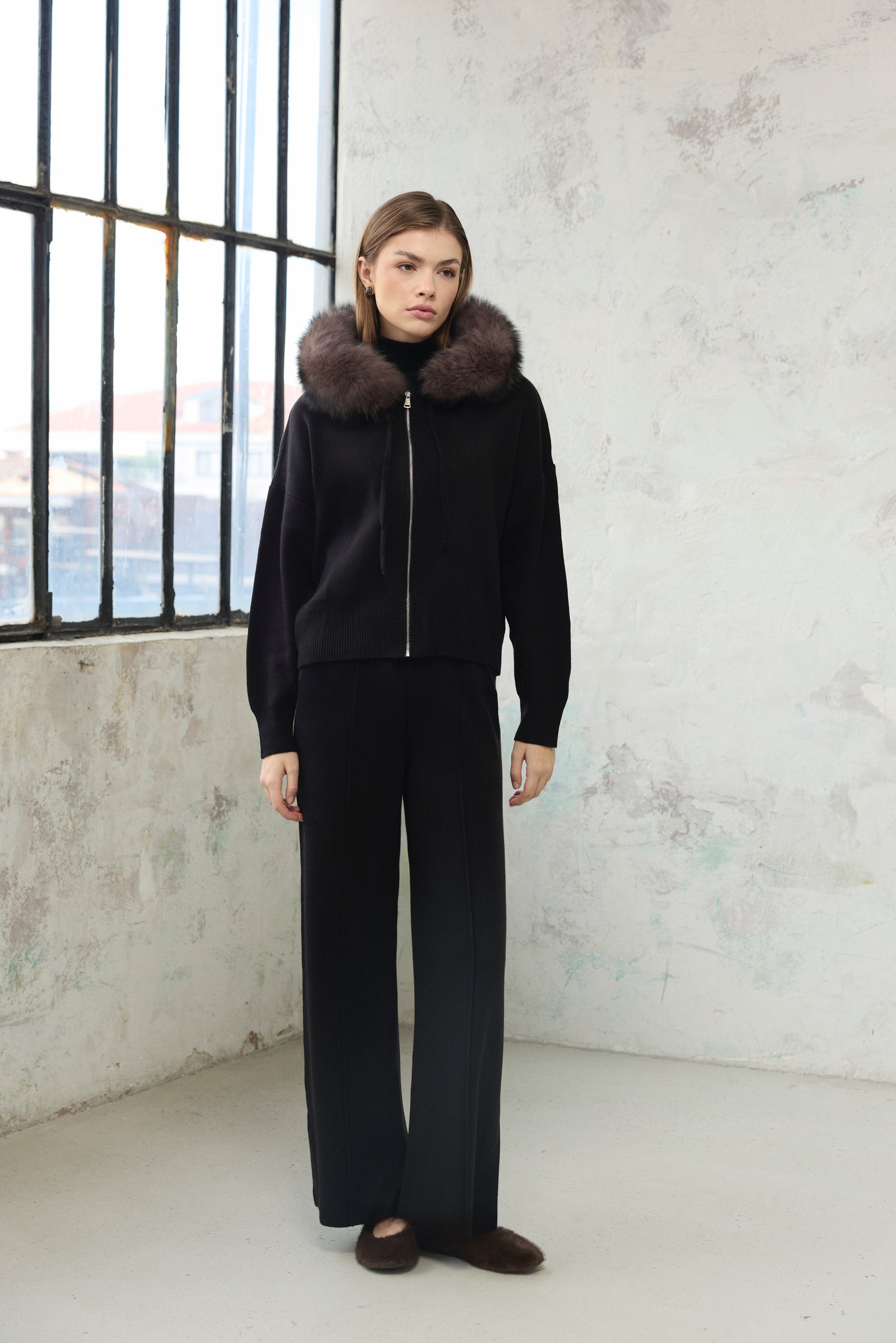 Laura Tilki Kürklü Kaşmir Triko Takım - Siyah